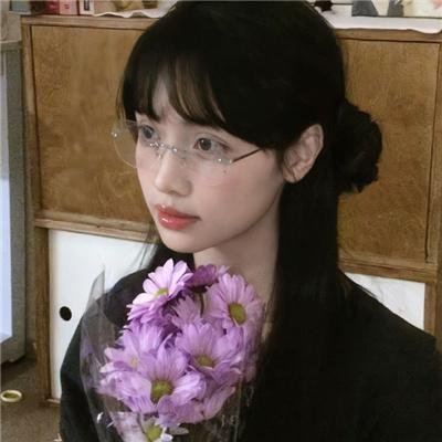 美丽小魔头 海报
